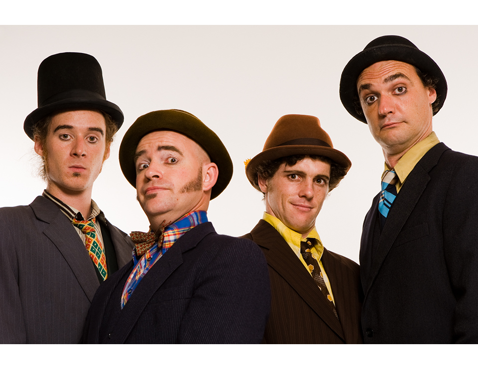 Von Trolley Quartett ~ Performing Fartists